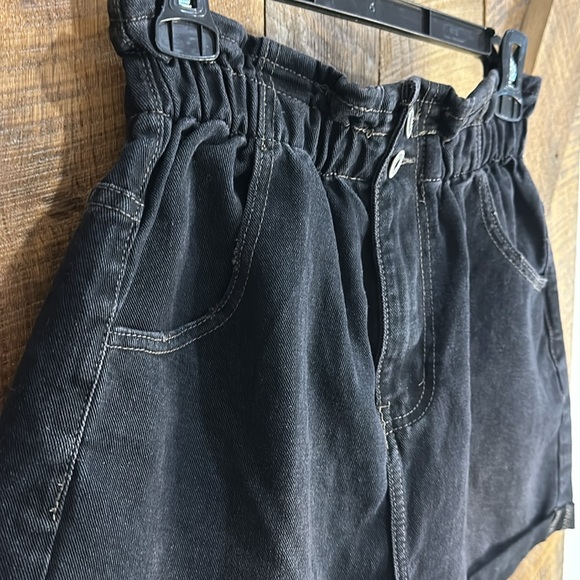 Cotton On Ladies Paperbag High Waist Black Shorts Size 6 - Picture 4 of 8